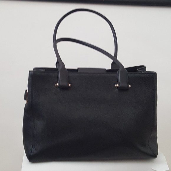 Women's Coach Leather Tote Handbag Purse Color Black! Bought For My Mom 11-6-22 - Picture 2 of 13
